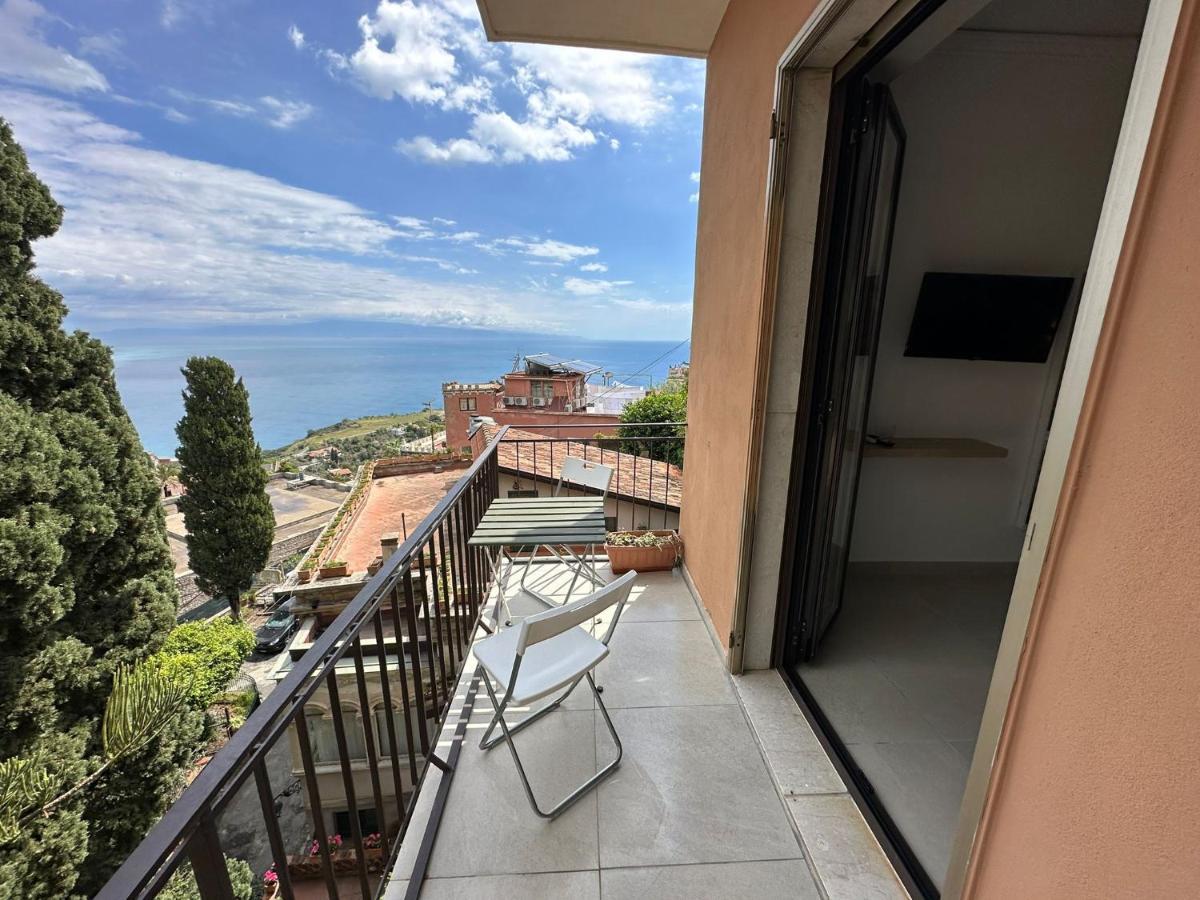 Mira Taormina Rooms Eksteriør bilde